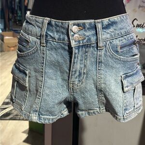 NWT Denim Low-Rise Cargo Women’s Shorts - Light Blue XS